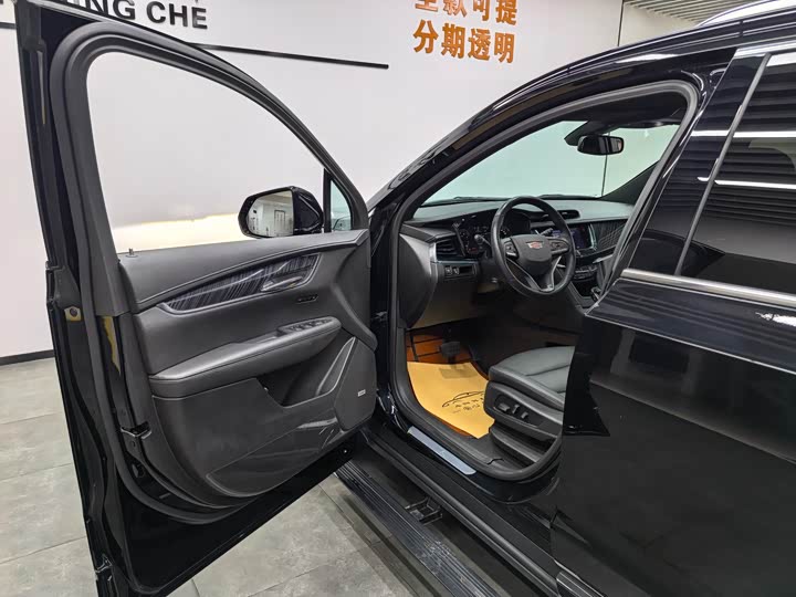 Фото 7 - Cadillac XT6