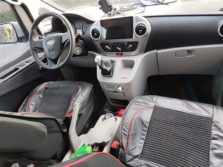 Фото 13 - JAC Refine M3