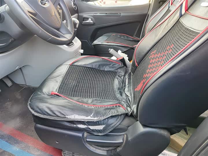 Фото 8 - JAC Refine M3