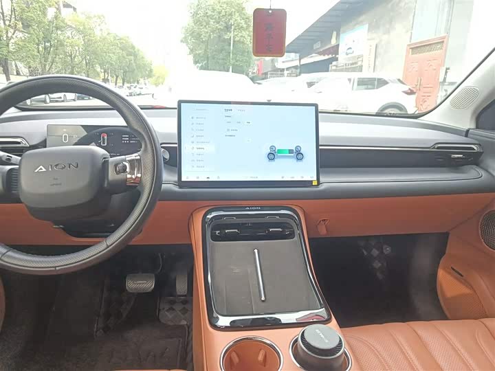 Фото 13 - GAC Aion V
