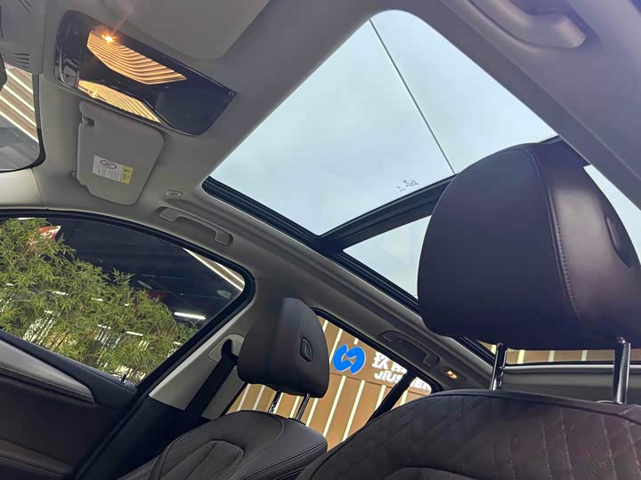 Фото 13 - BMW iX3