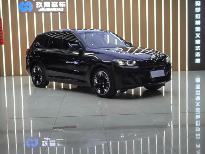 Фото 3 - BMW iX3