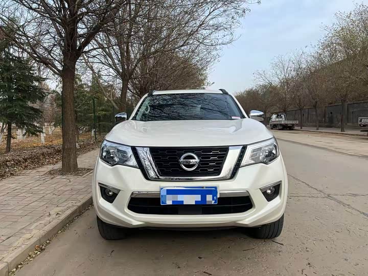 Фото 3 - Nissan Terra