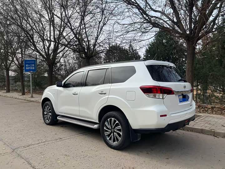 Фото 5 - Nissan Terra