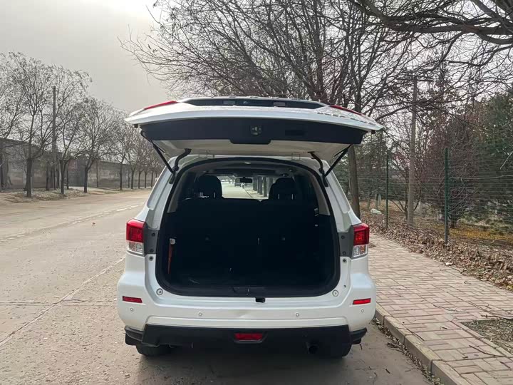 Фото 8 - Nissan Terra