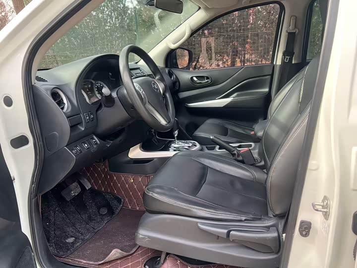 Фото 9 - Nissan Terra