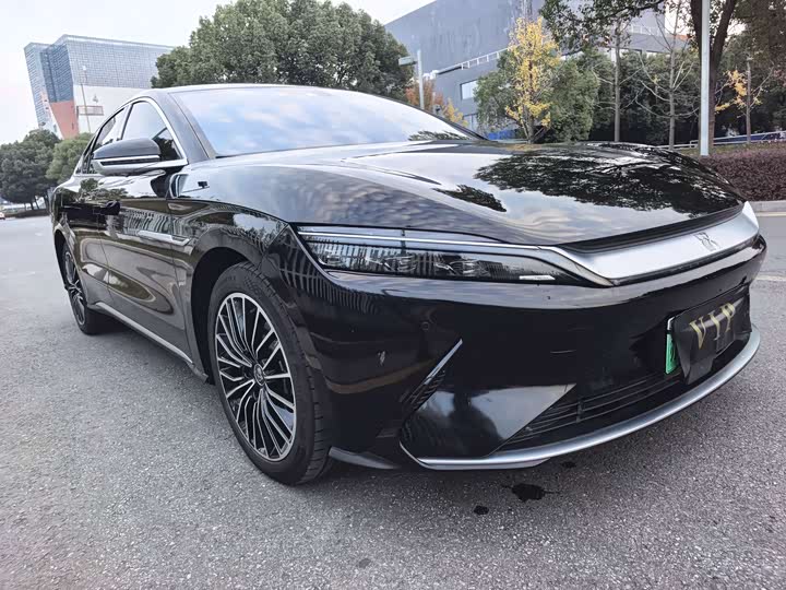 Фото 3 - BYD Han