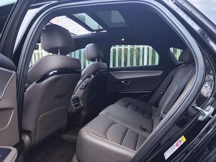 Фото 9 - BYD Han