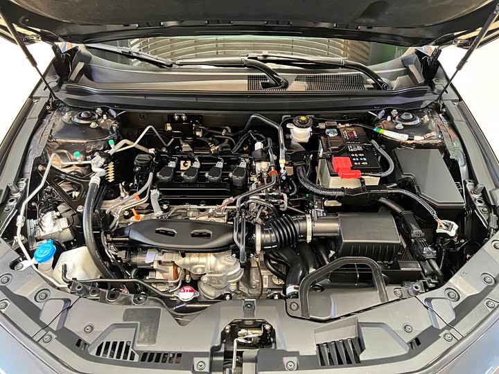 Фото 16 - Honda Accord