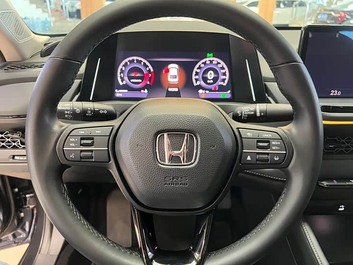 Фото 18 - Honda Accord