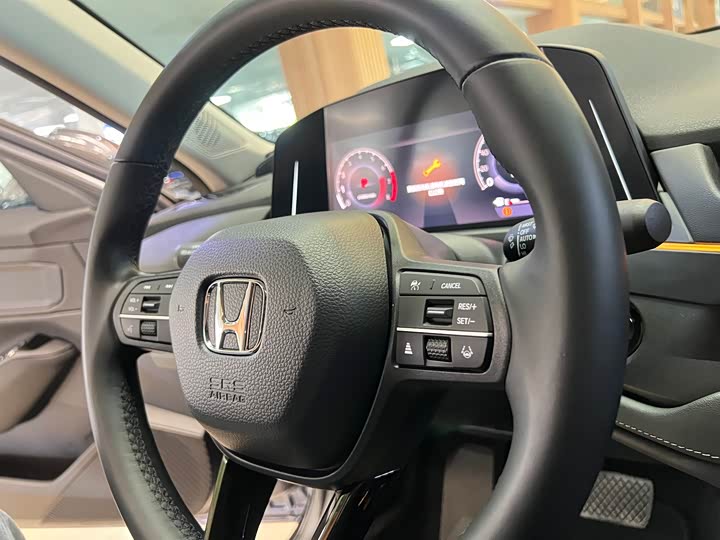 Фото 21 - Honda Accord