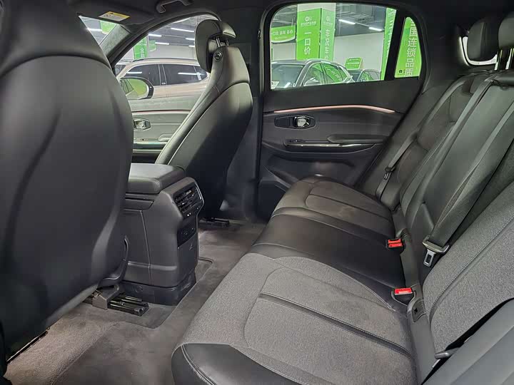 Фото 7 - Nio EC6