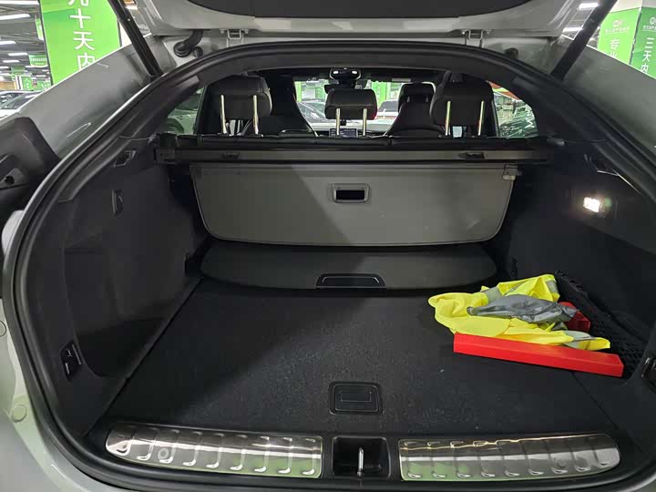 Фото 9 - Nio EC6