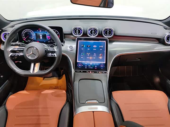 Фото 12 - Mercedes-Benz C-Class