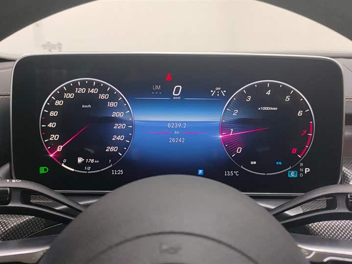 Фото 14 - Mercedes-Benz C-Class