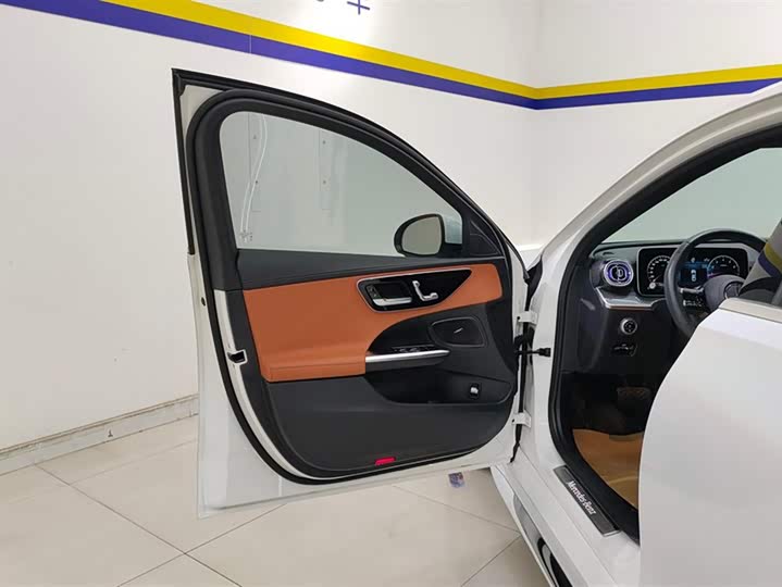 Фото 7 - Mercedes-Benz C-Class