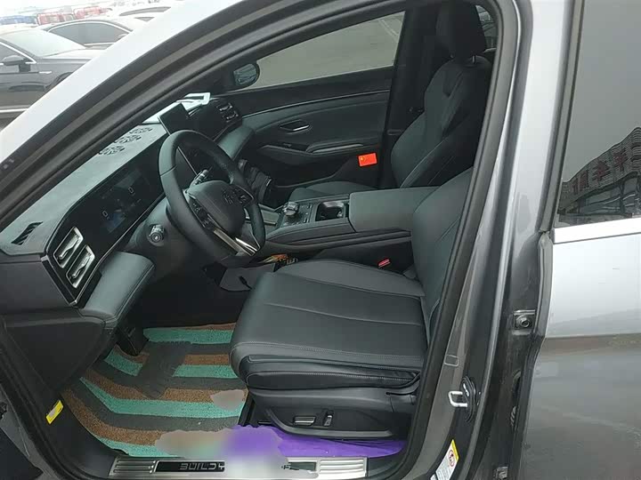 Фото 15 - BYD Qin L