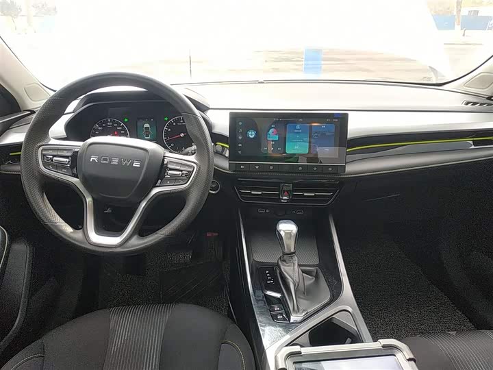 Фото 10 - Roewe i5