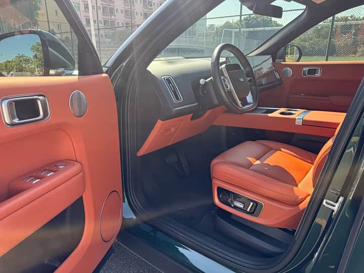 Фото 11 - LiXiang L9