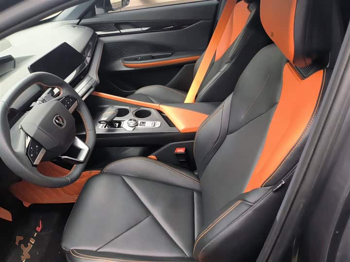 Фото 15 - Changan UNI-V