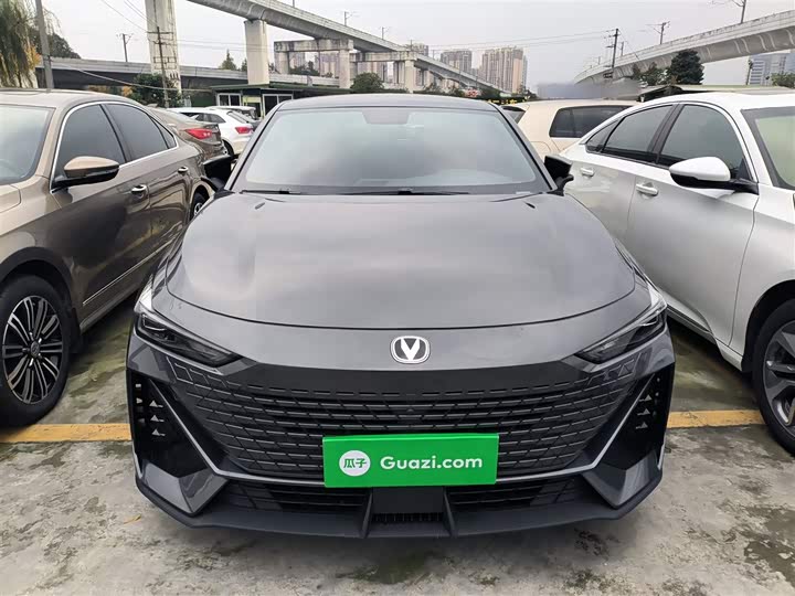 Фото 3 - Changan UNI-V