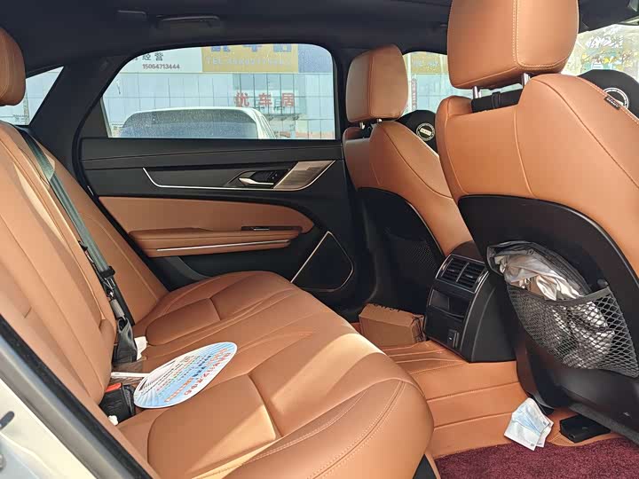 Фото 4 - Jaguar XF L