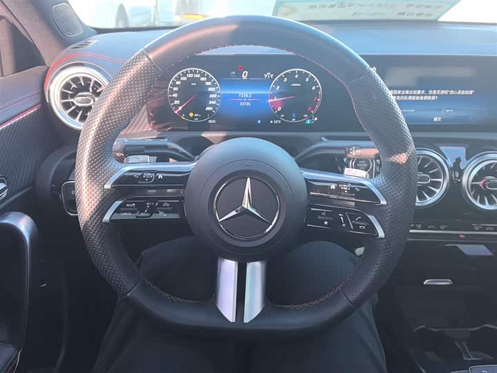 Фото 11 - Mercedes-Benz A-Class