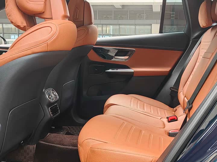 Фото 14 - Mercedes-Benz GLC-Class