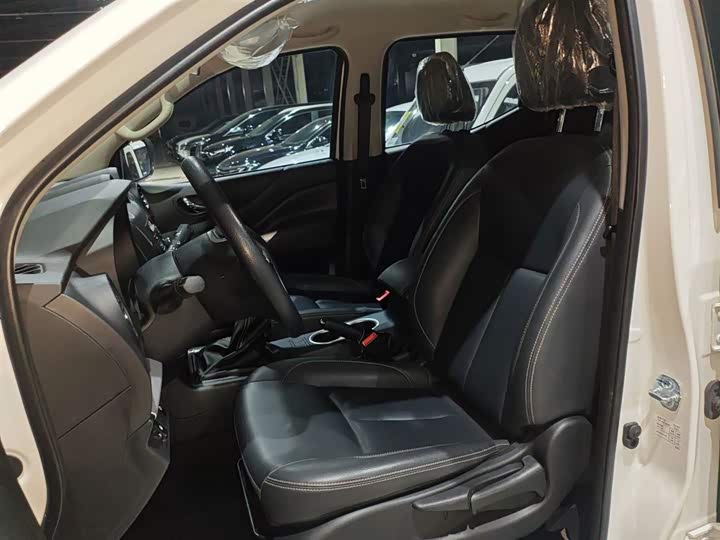 Фото 15 - Dongfeng Rich 6