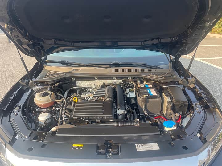 Фото 15 - Volkswagen Passat