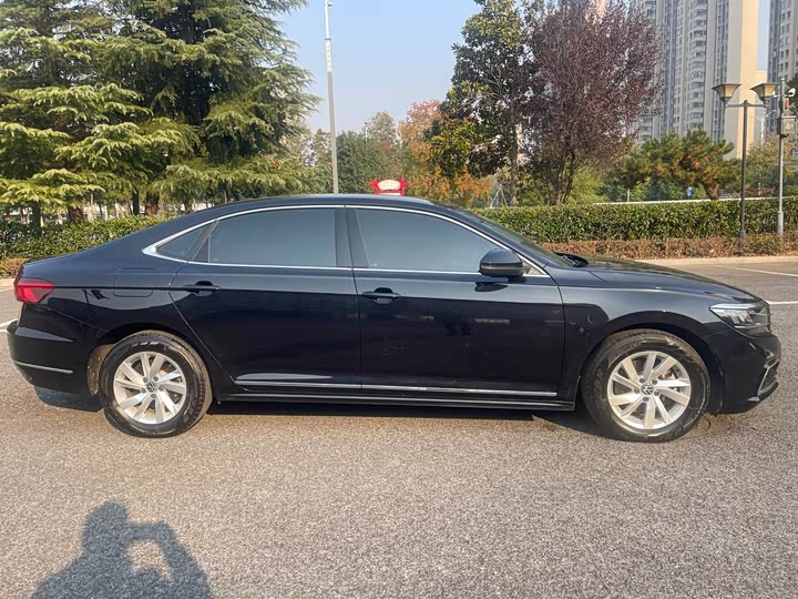Фото 4 - Volkswagen Passat