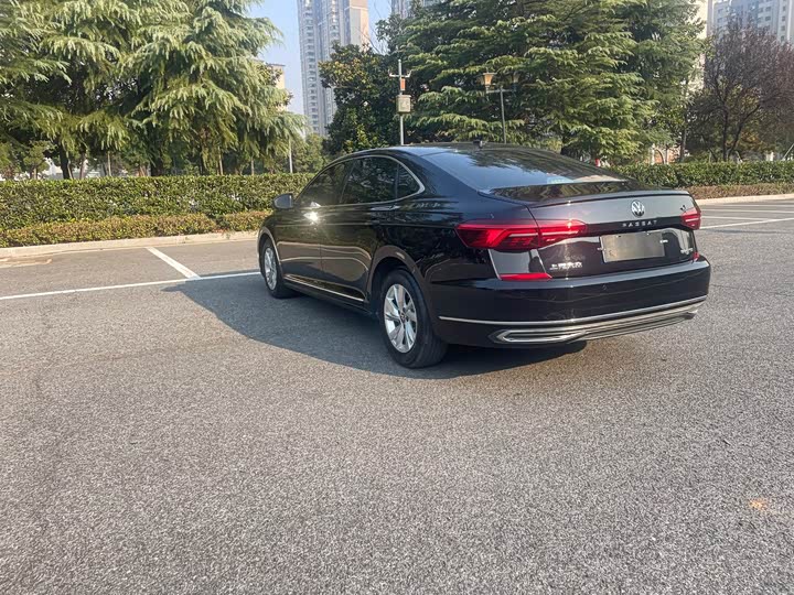 Фото 5 - Volkswagen Passat