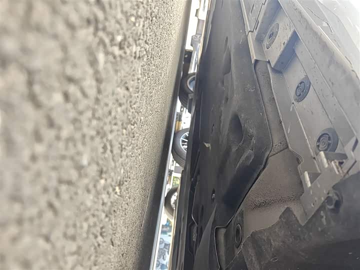 Фото 16 - Lexus ES