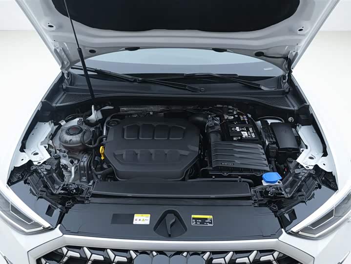 Фото 9 - Audi Q3