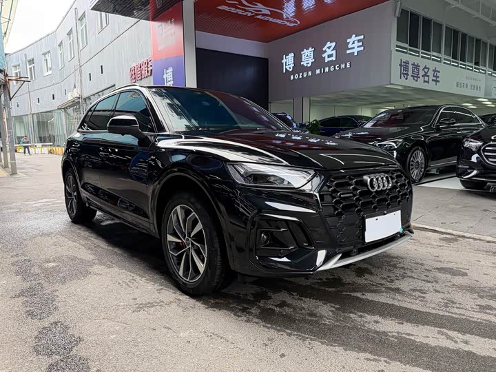 Фото 3 - Audi Q5L