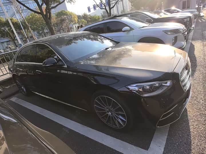 Фото 3 - Mercedes-Benz S-Class