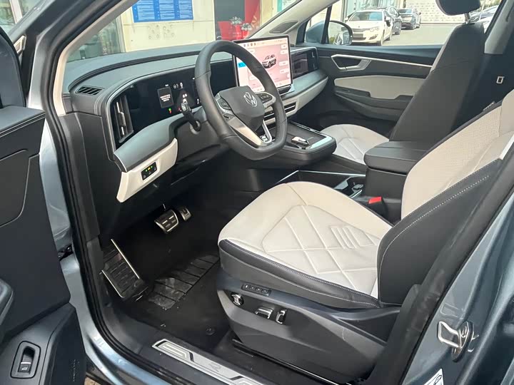 Фото 2 - Volkswagen Talagon