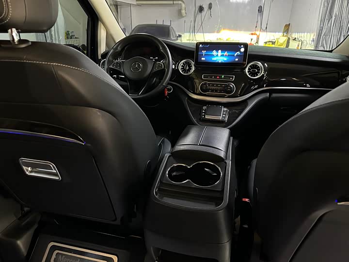 Фото 10 - Mercedes-Benz Vito