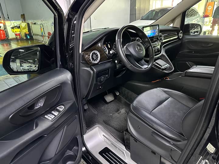 Фото 4 - Mercedes-Benz Vito