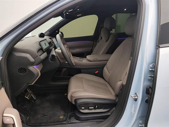 Фото 15 - Nio ES7