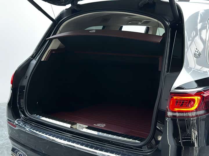 Фото 30 - Mercedes-Benz Maybach GLS