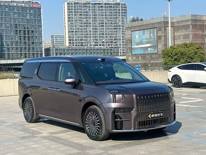 Фото 3 - Zeekr 009