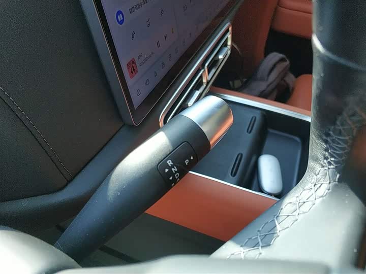 Фото 14 - LiXiang L7