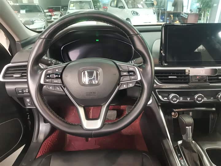 Фото 11 - Honda Accord