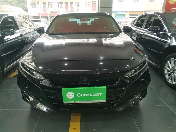 Фото 3 - Honda Accord