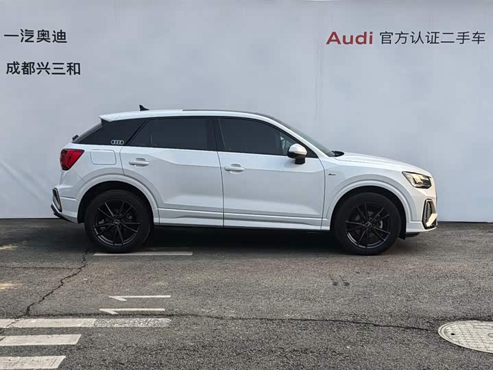 Фото 2 - Audi Q2L