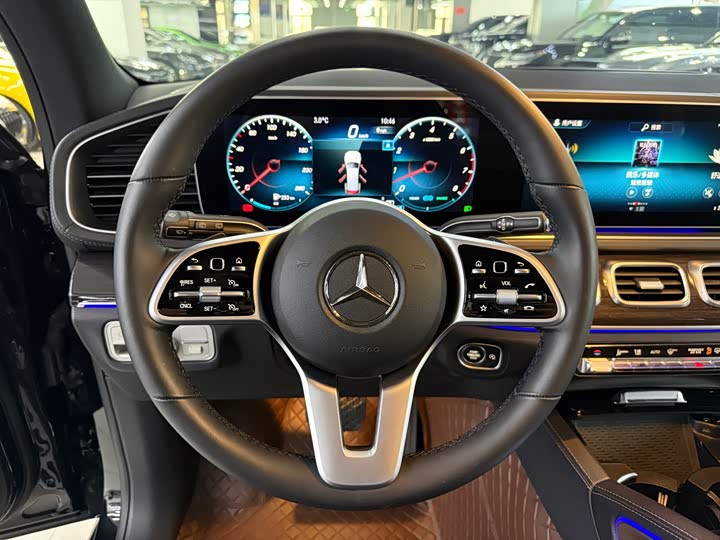 Фото 7 - Mercedes-Benz GLS-Class