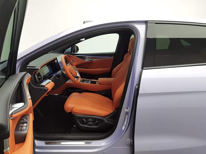 Фото 10 - BYD Sea Lion 07 EV