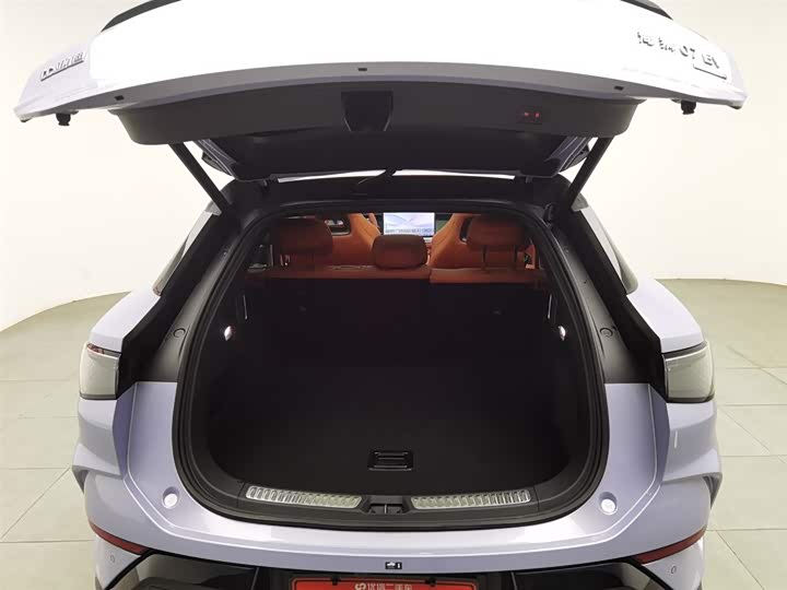 Фото 16 - BYD Sea Lion 07 EV