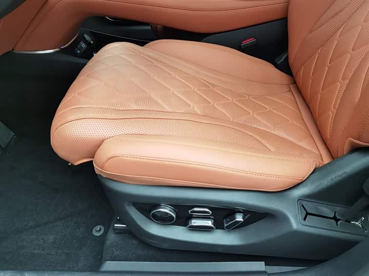 Фото 20 - BYD Sea Lion 07 EV